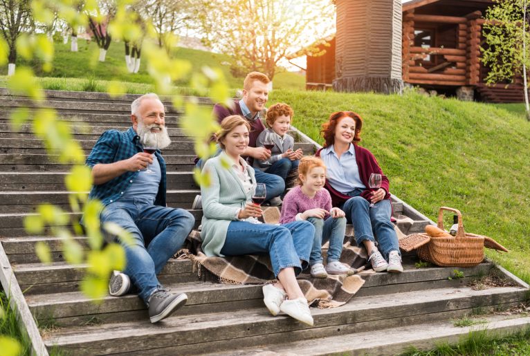 So geht altersgerechtes Wohnen: Teil 4 – Mehrgenerationenhäuser PHI Immobilienmakler Aachen